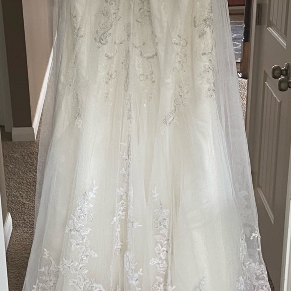 Essence of Australia Size 10 - Picture 10 of 11